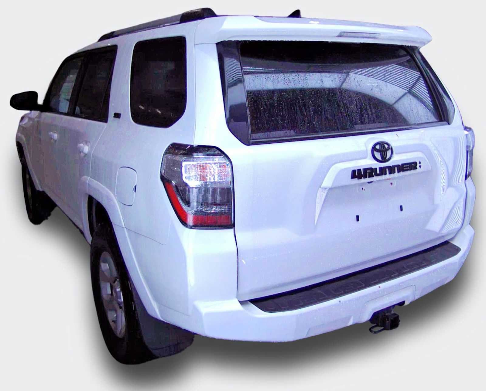 Thumbnail: 2020 Toyota 4Runner - 5