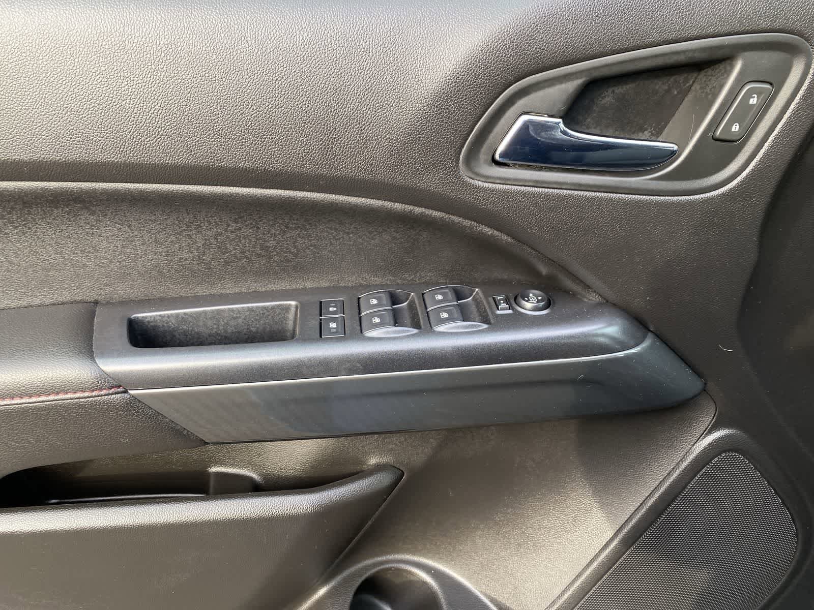 Thumbnail: 2017 GMC Canyon - 22