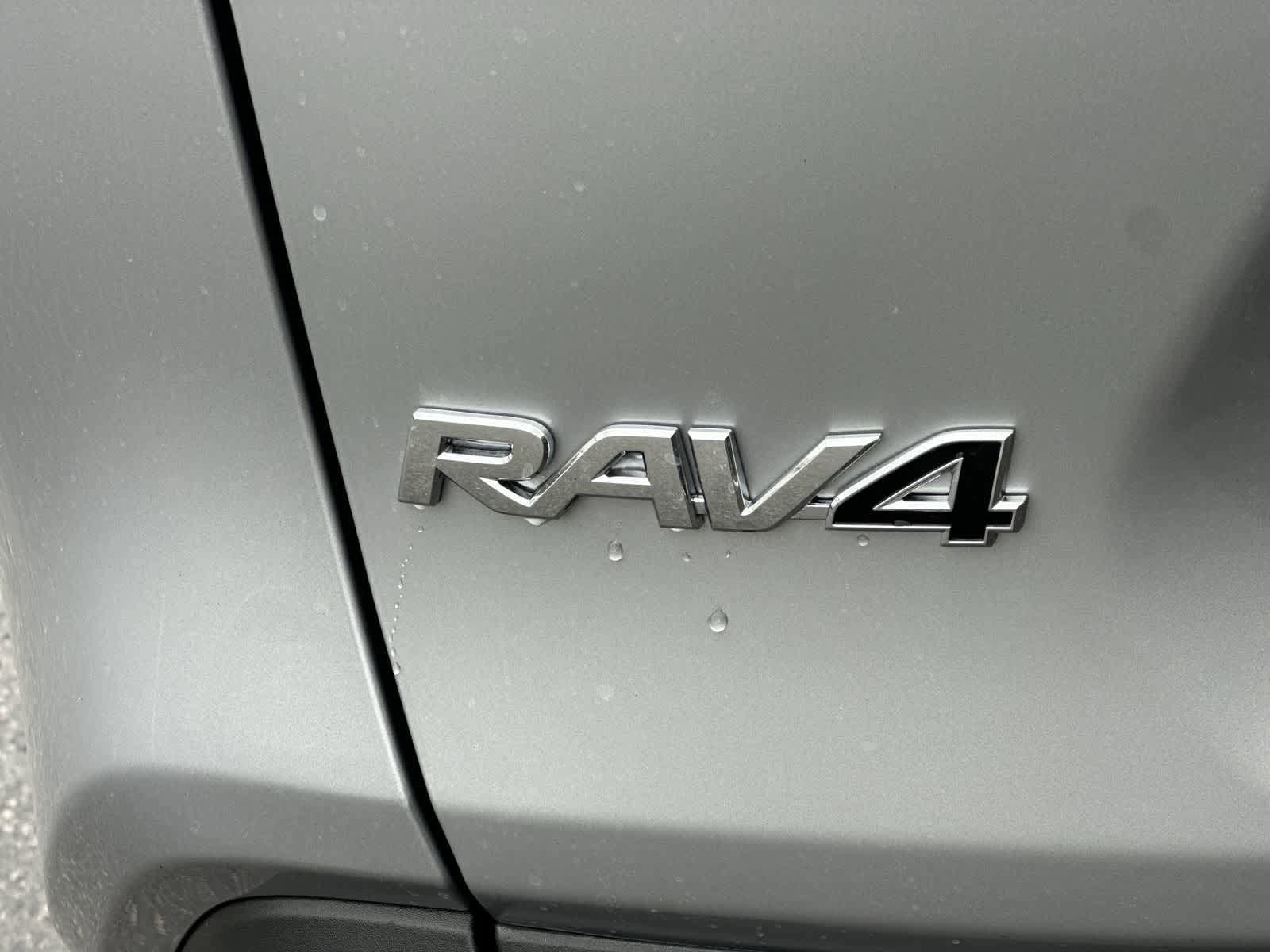 Thumbnail: 2025 Toyota RAV4 - 17
