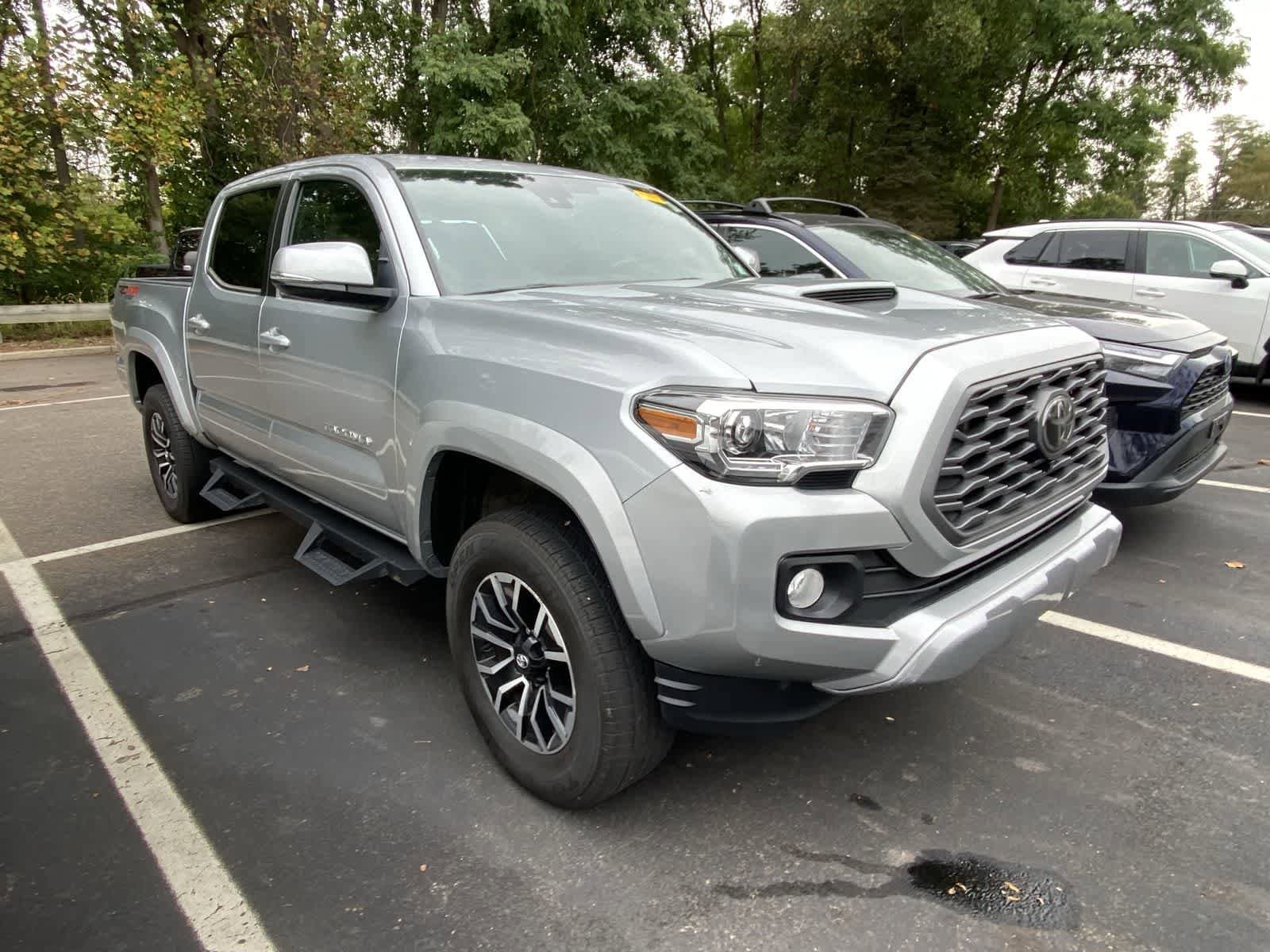 Thumbnail: 2023 Toyota Tacoma - 3