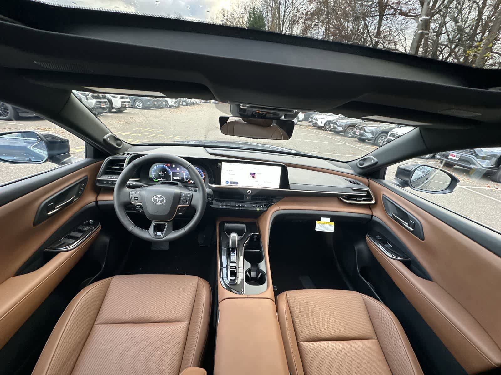 Thumbnail: 2025 Toyota Crown Signia - 31