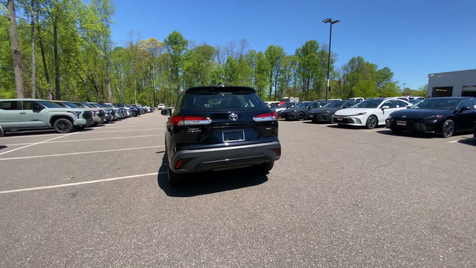 Thumbnail: 2023 Toyota Corolla Cross - 9