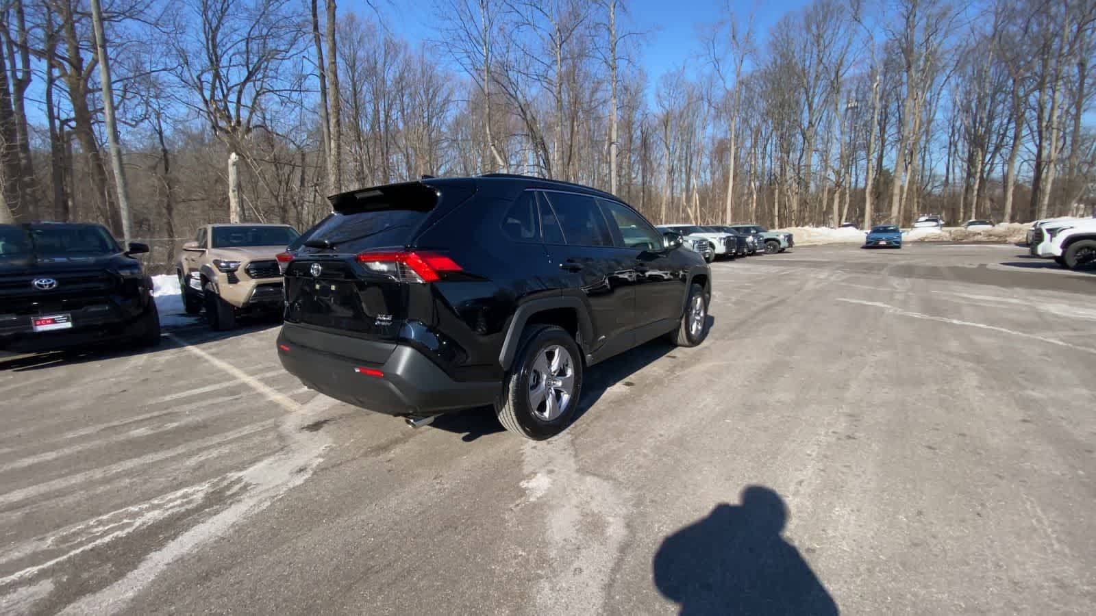 Thumbnail: 2025 Toyota RAV4 - 8