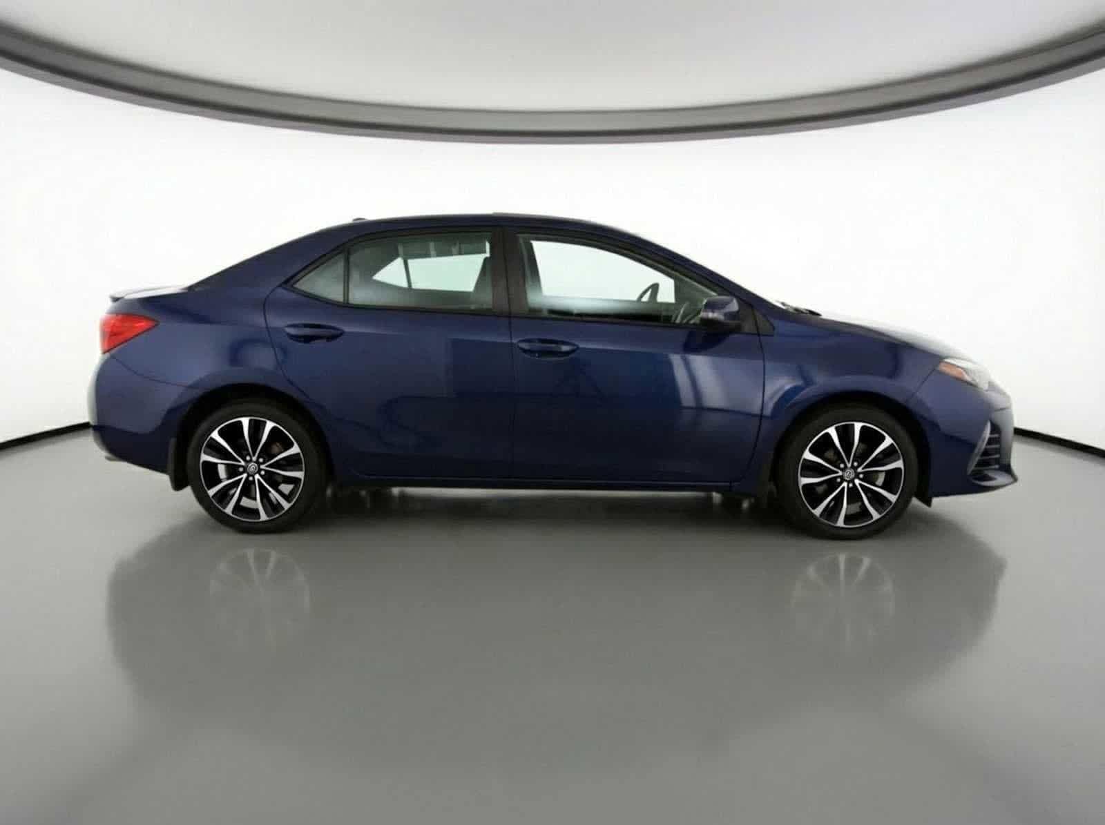 Thumbnail: 2017 Toyota Corolla - 9