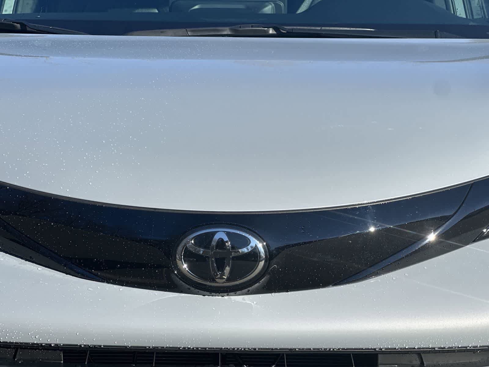 Thumbnail: 2026 Toyota Sienna - 12