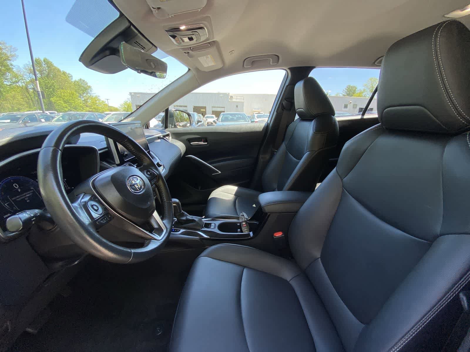 Thumbnail: 2025 Toyota Corolla Cross - 16