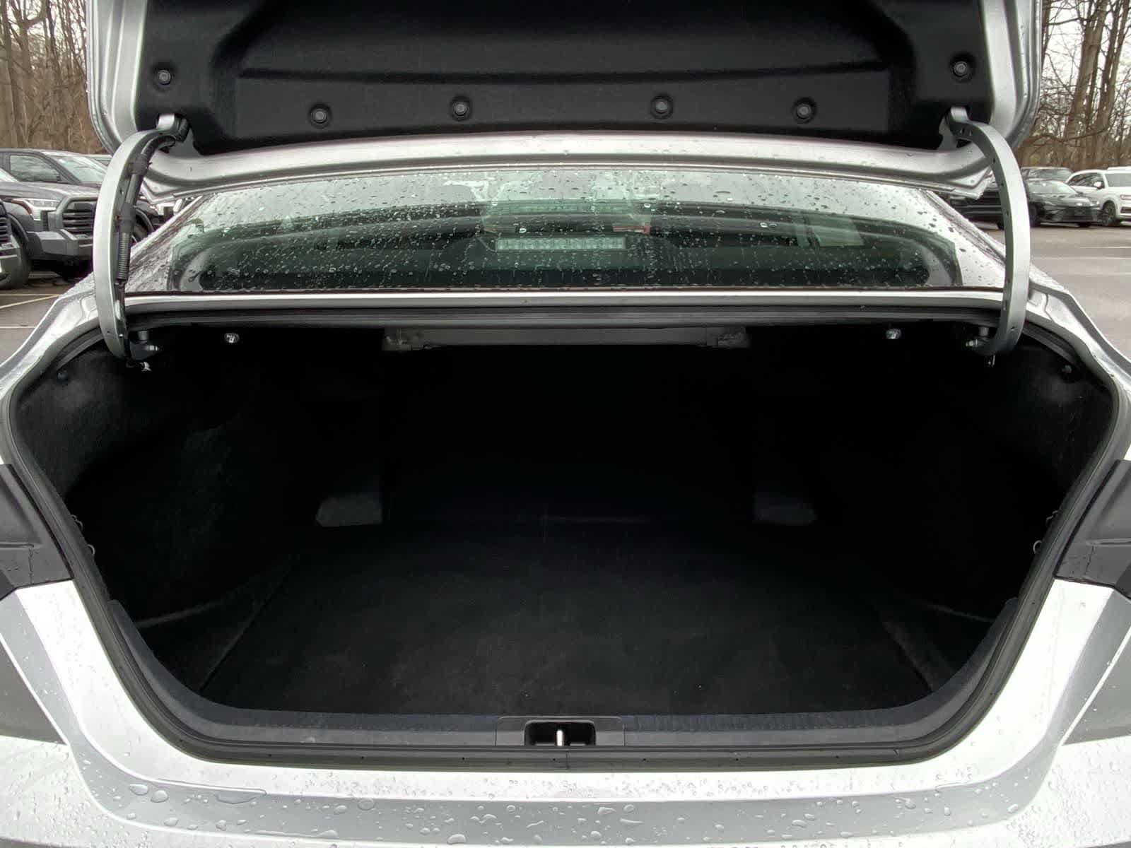 Thumbnail: 2025 Toyota Camry - 15