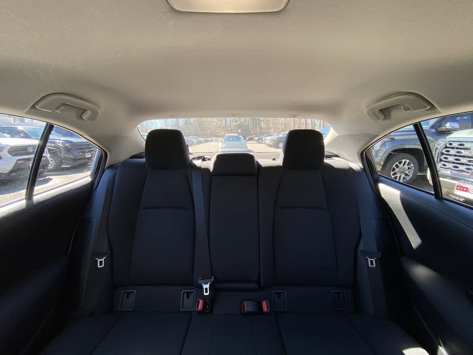 Thumbnail: 2025 Toyota Corolla - 32