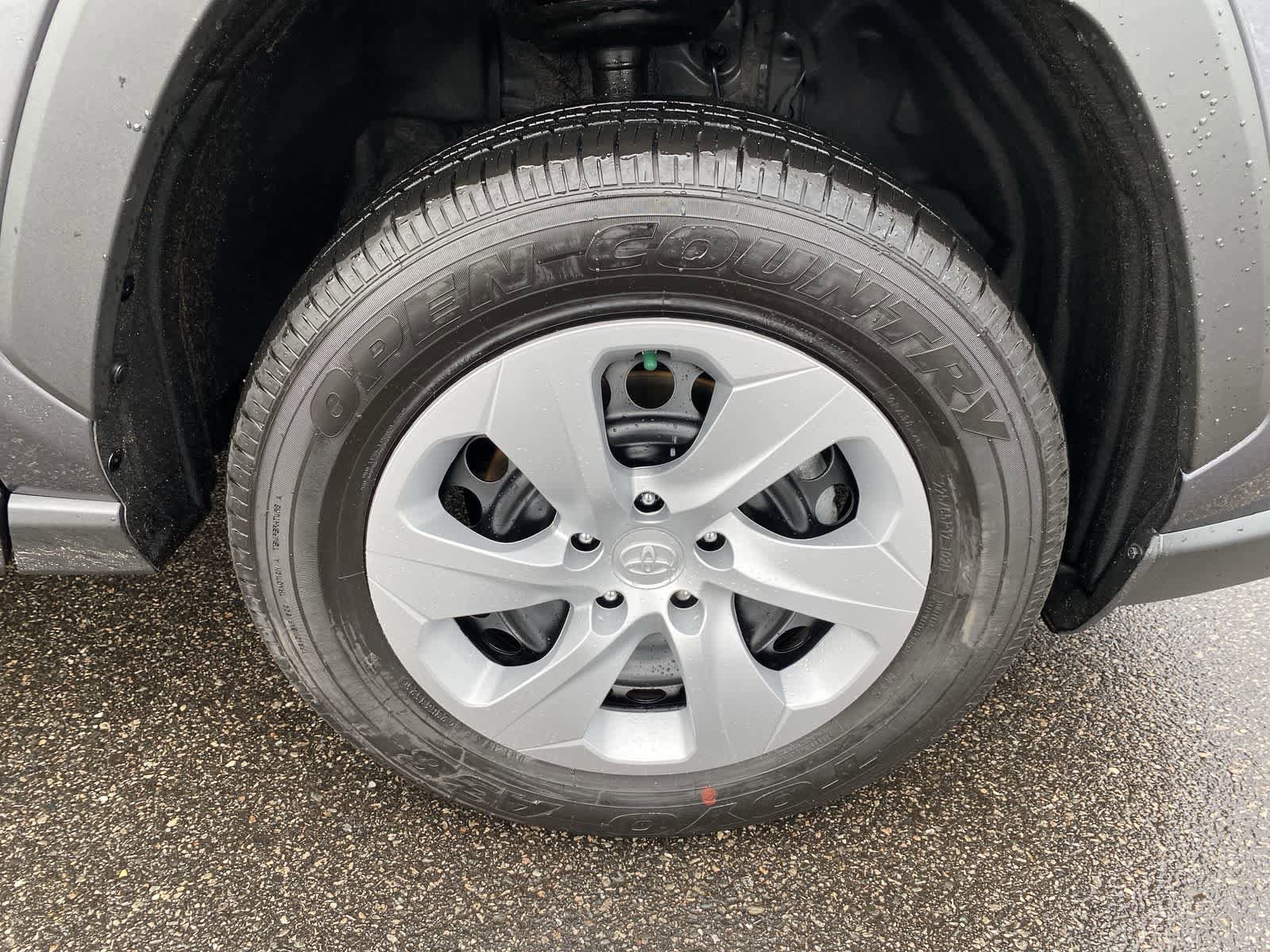 Thumbnail: 2025 Toyota RAV4 - 22