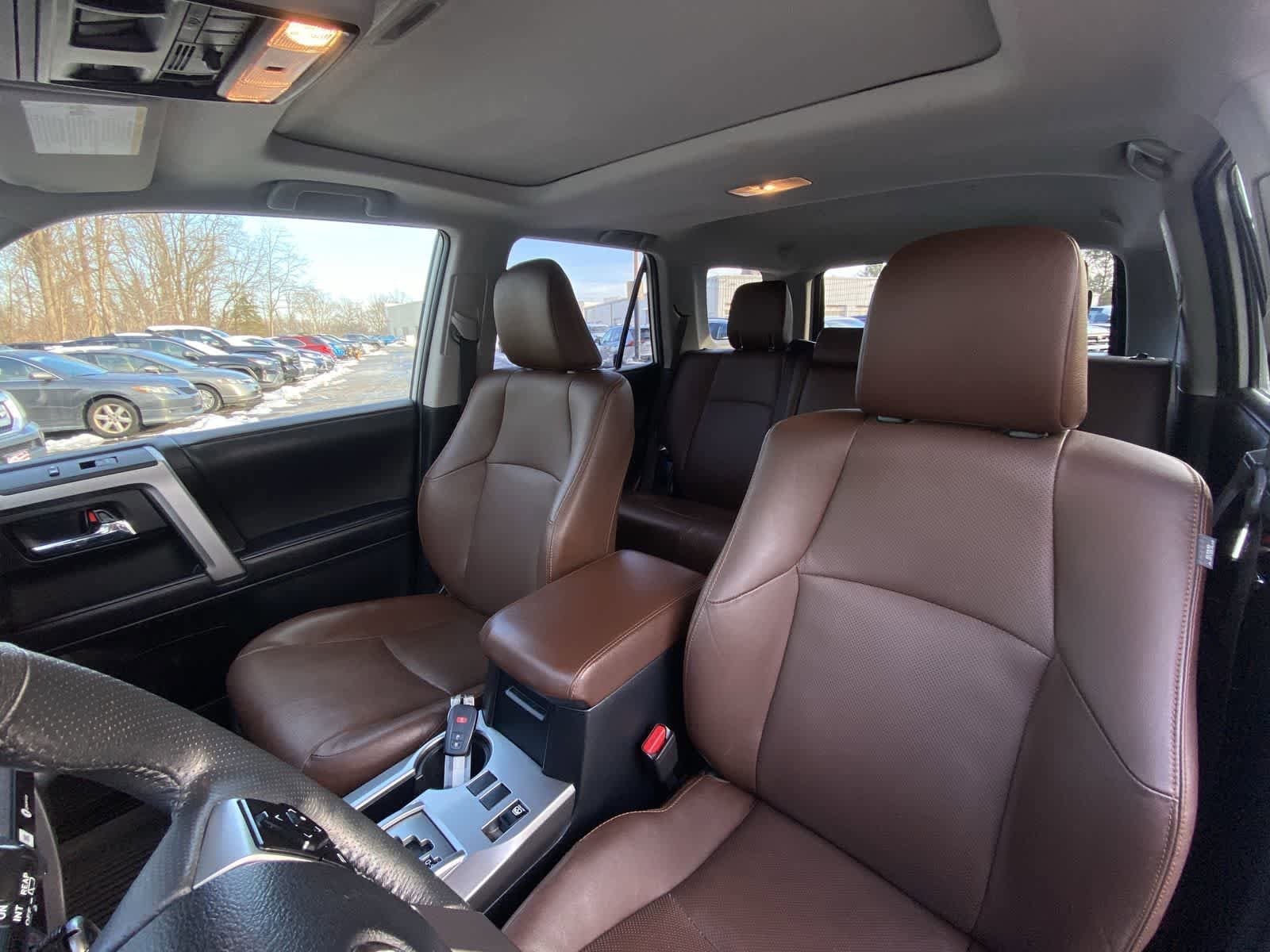 Thumbnail: 2022 Toyota 4Runner - 24