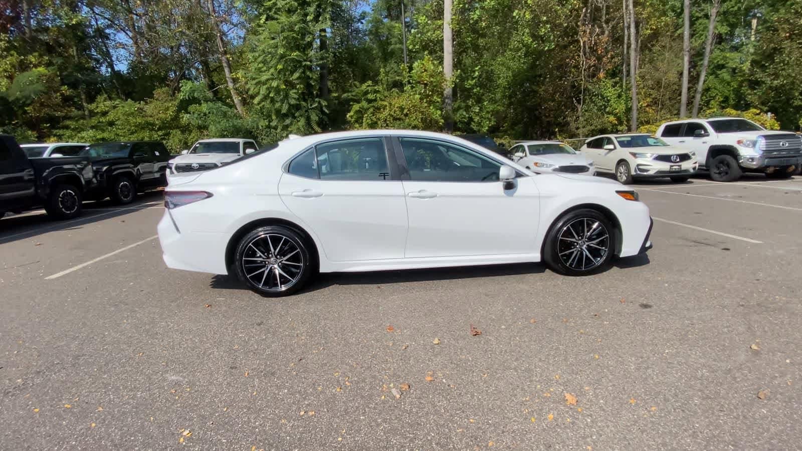 Thumbnail: 2024 Toyota Camry - 9