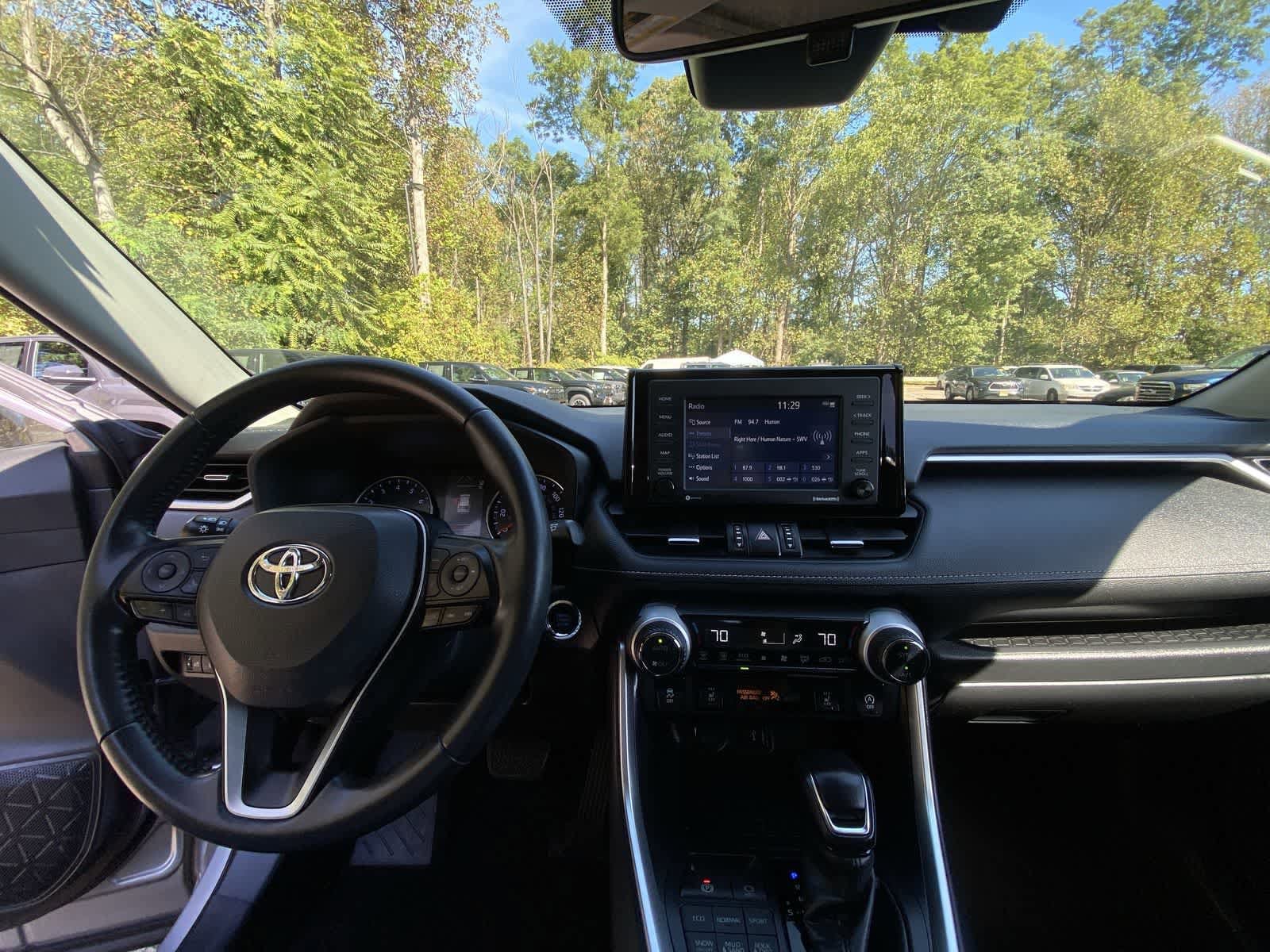 Thumbnail: 2021 Toyota RAV4 - 19