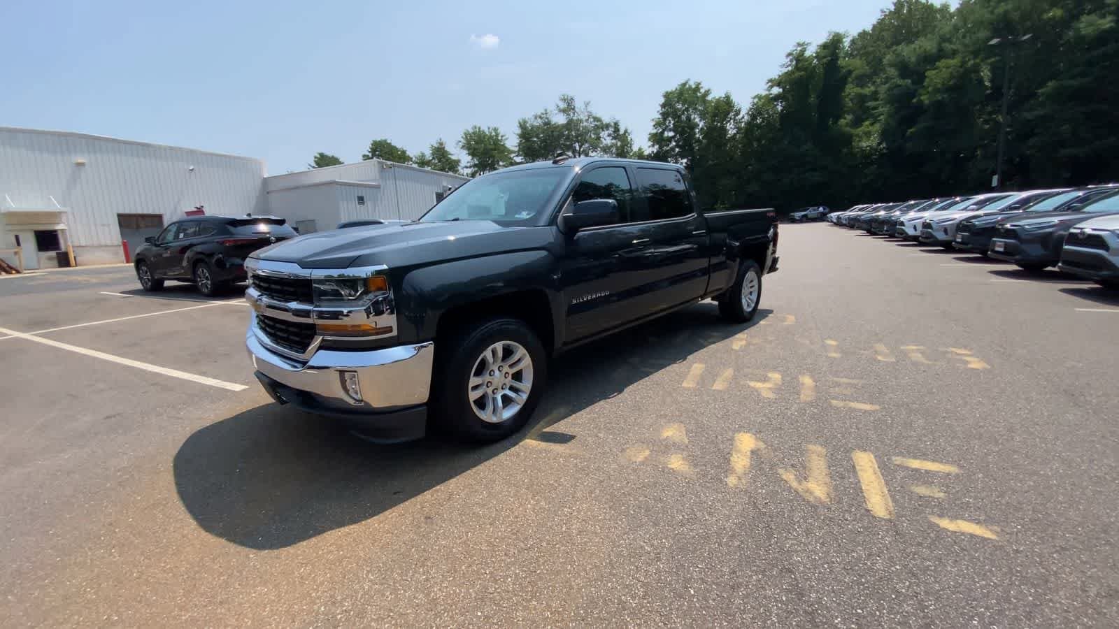 Thumbnail: 2018 Chevrolet Silverado 1500 - 4