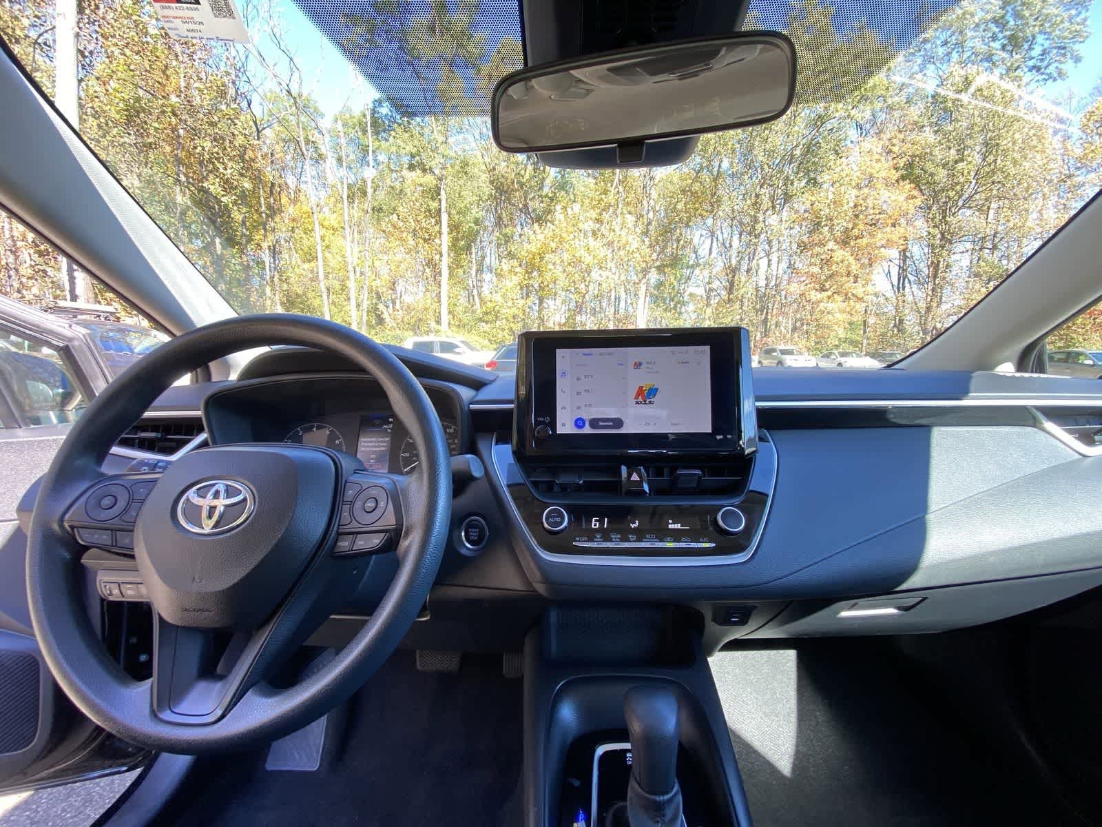 Thumbnail: 2023 Toyota Corolla - 18