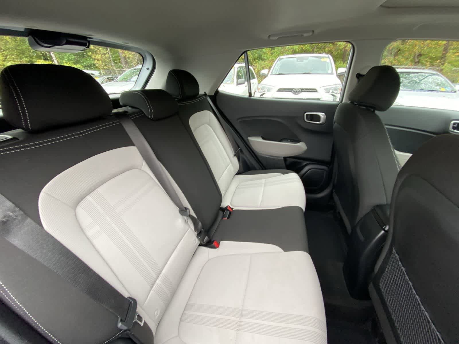 Thumbnail: 2023 Hyundai Venue - 24