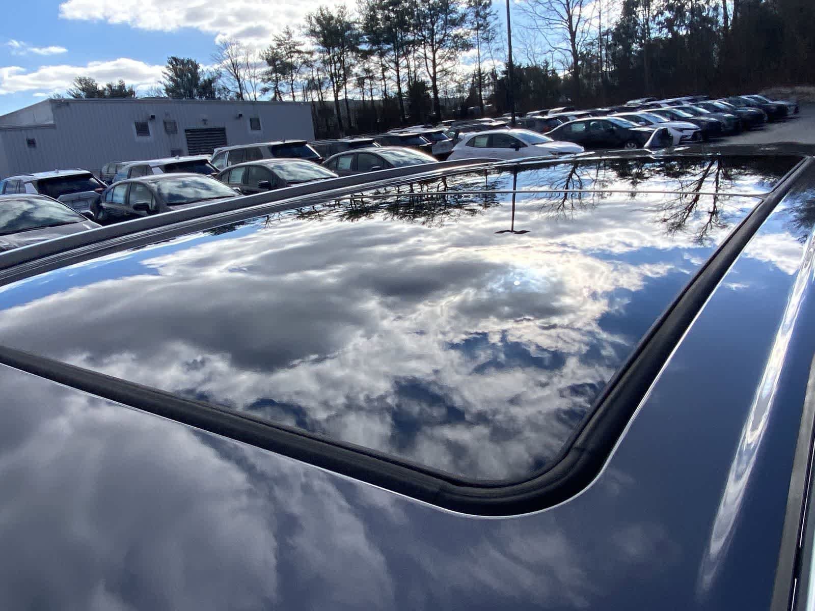 Thumbnail: 2025 Toyota Highlander - 20