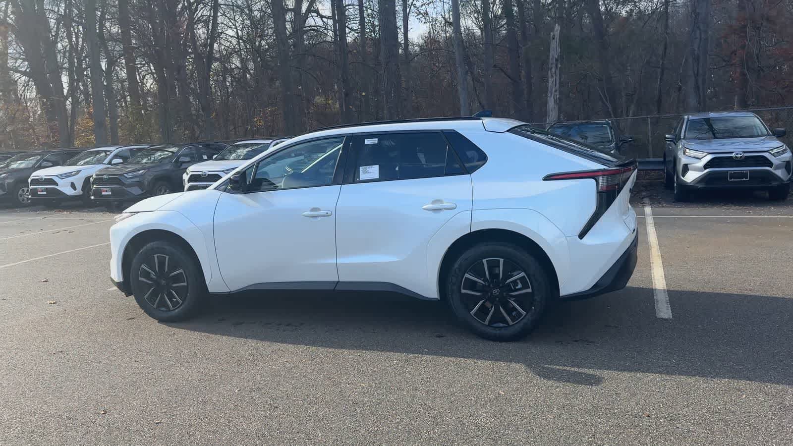 Thumbnail: 2026 Toyota bZ - 6