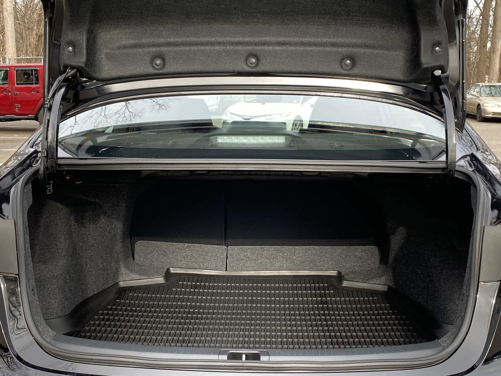 Thumbnail: 2025 Toyota Corolla - 17