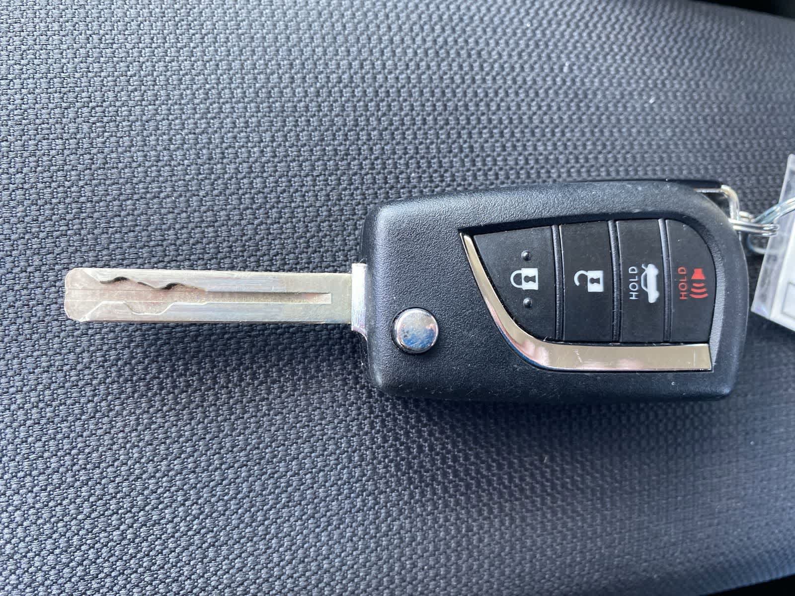 Thumbnail: 2025 Toyota Corolla - 33