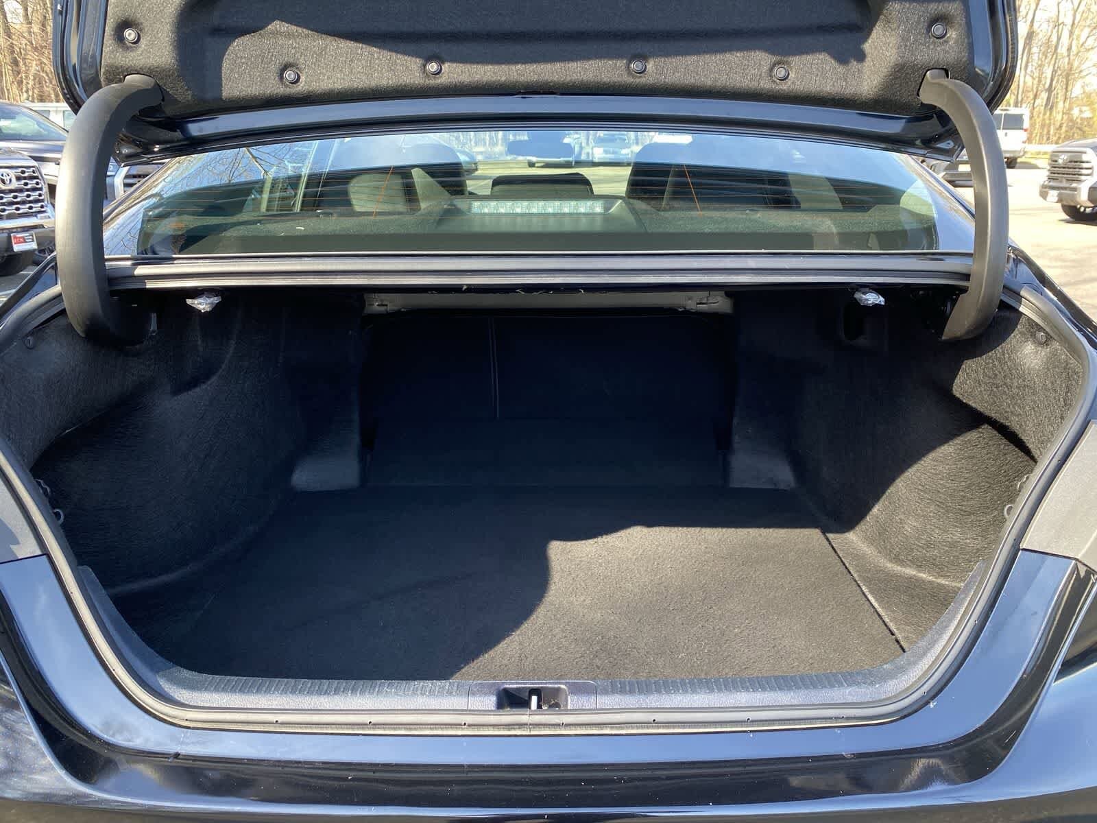 Thumbnail: 2024 Toyota Camry - 18