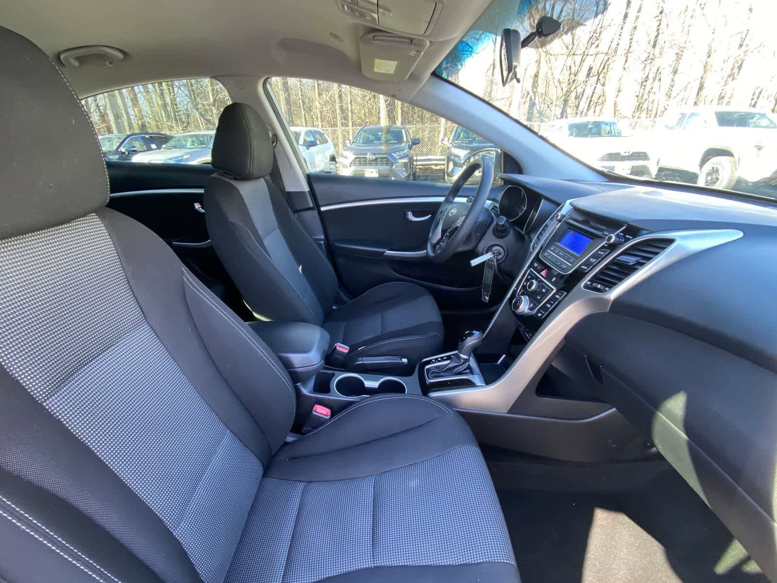 Thumbnail: 2016 Hyundai Elantra - 26