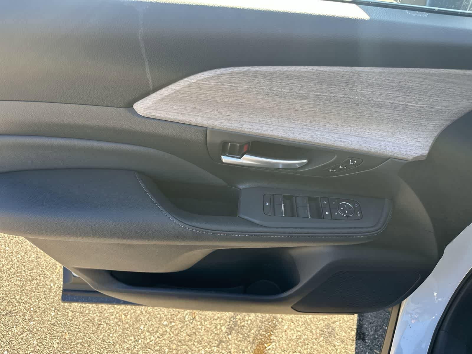 Thumbnail: 2026 Toyota Grand Highlander - 21