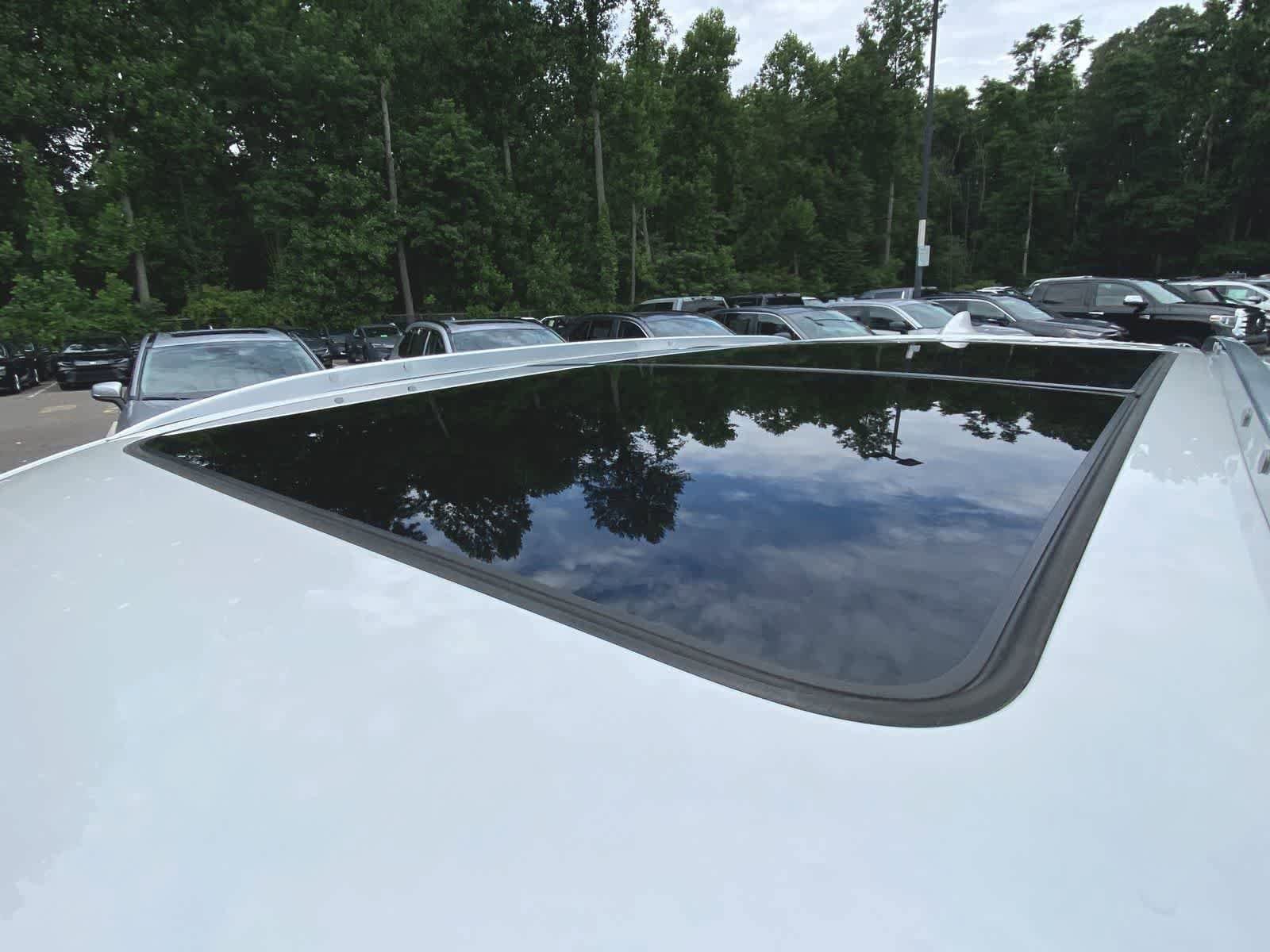 Thumbnail: 2021 Cadillac XT5 - 15