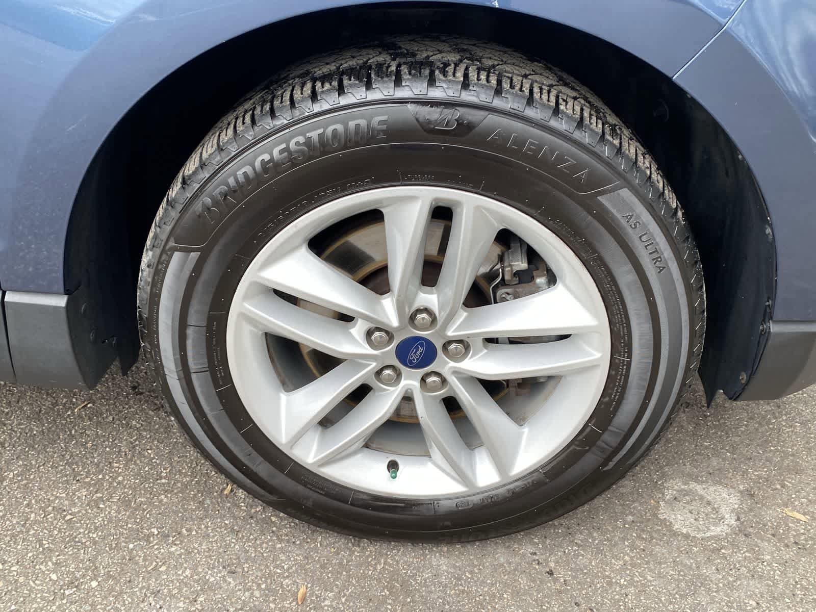 Thumbnail: 2018 Ford Edge - 17