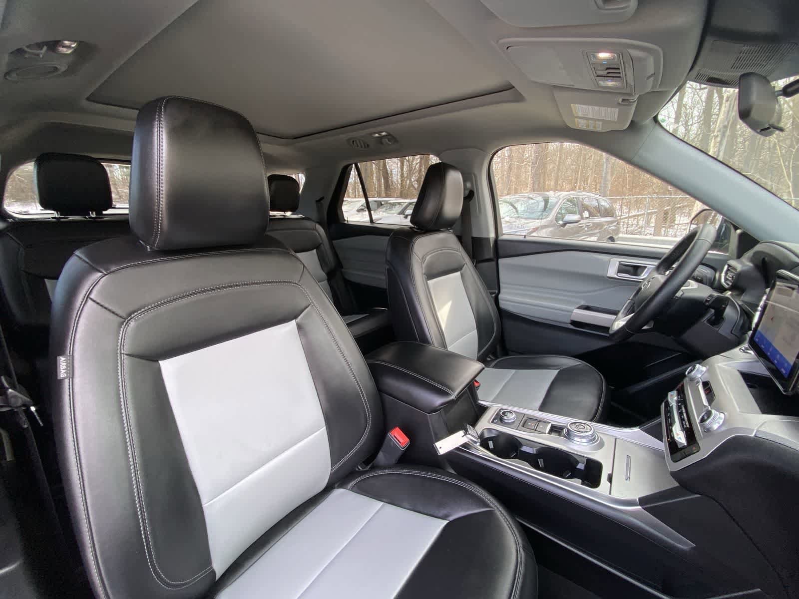 Thumbnail: 2023 Ford Explorer - 30