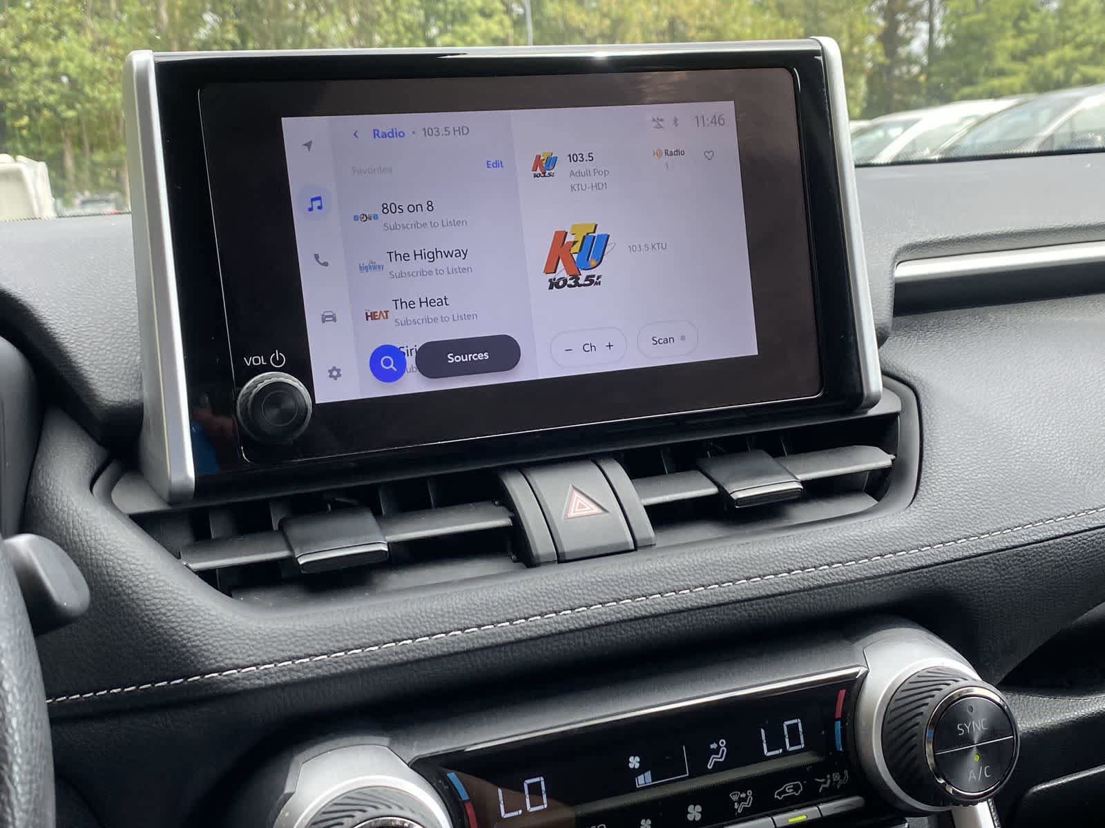 Thumbnail: 2024 Toyota RAV4 - 25