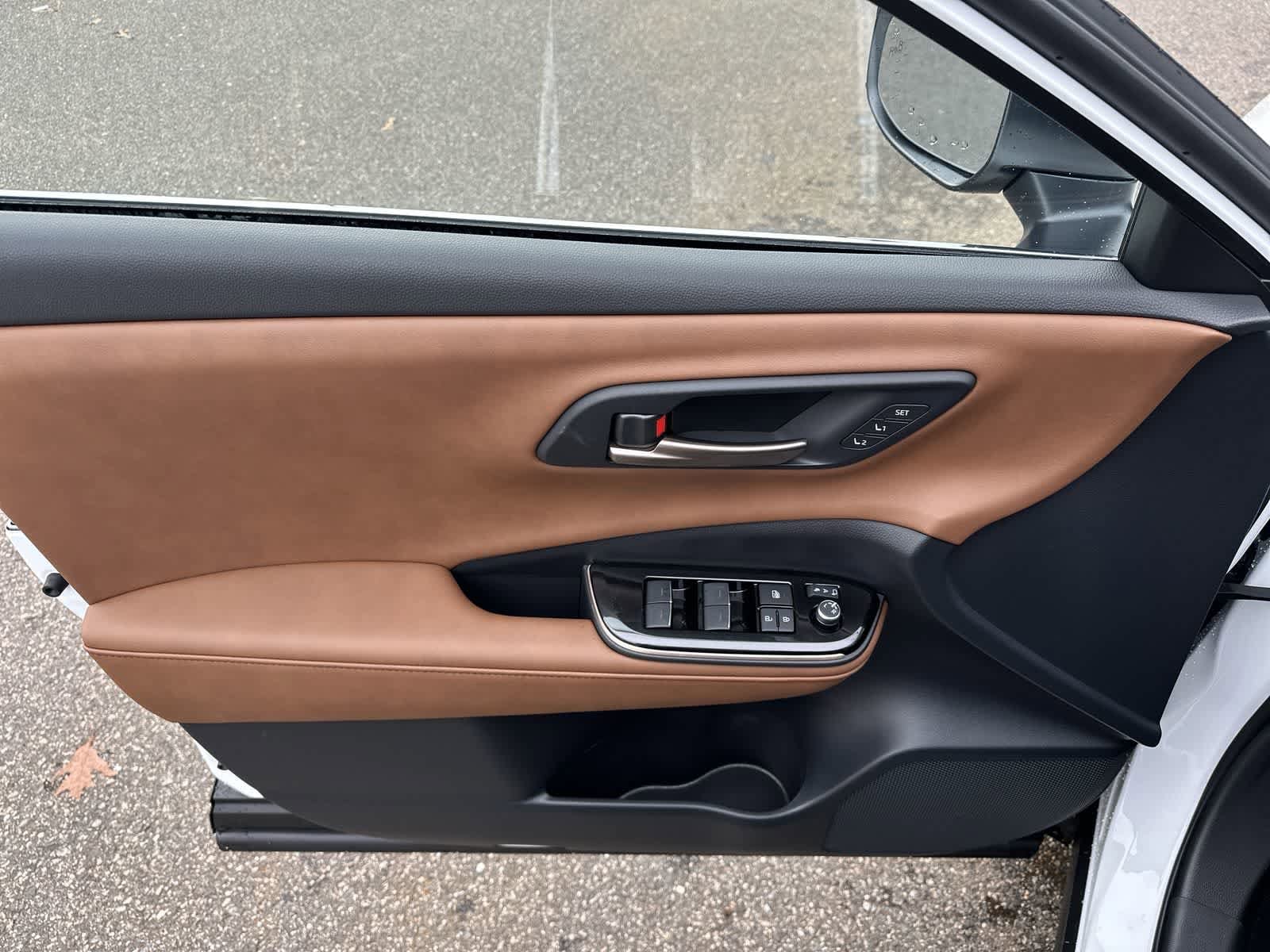 Thumbnail: 2025 Toyota Crown Signia - 21