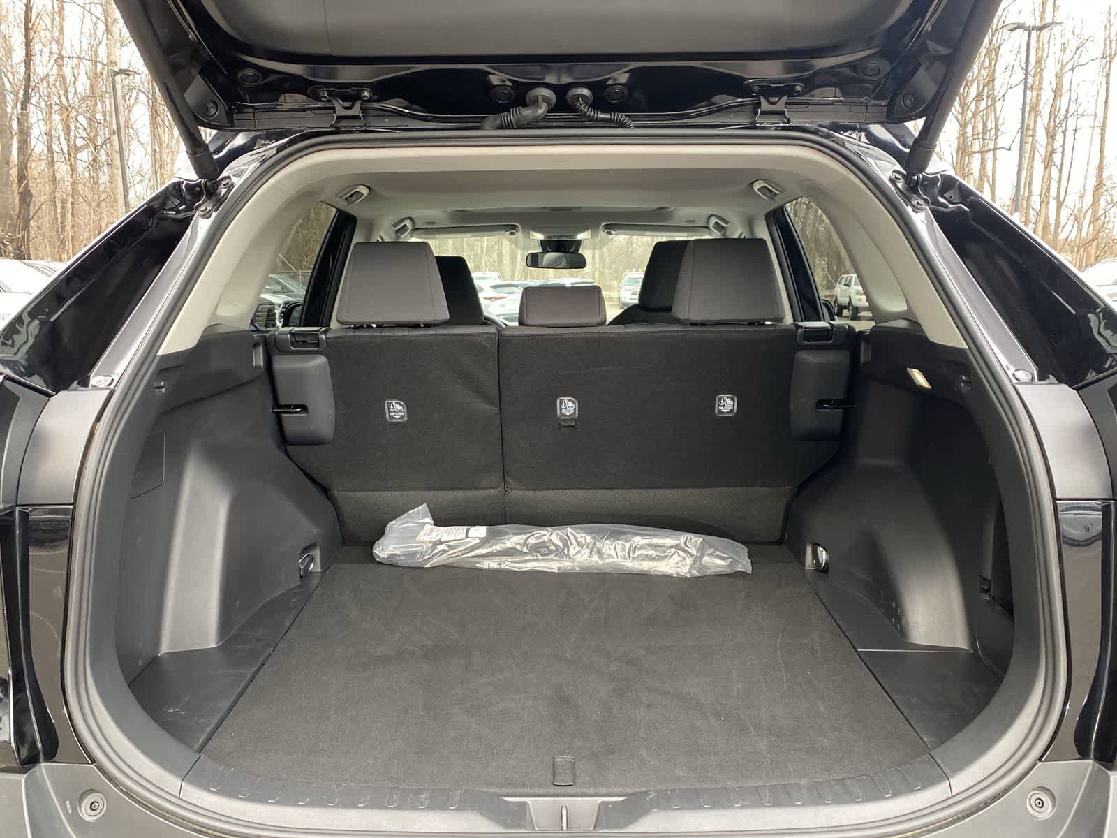 Thumbnail: 2025 Toyota RAV4 - 15