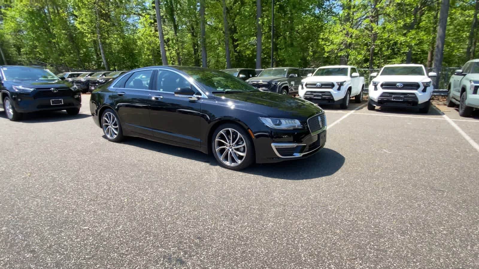 Thumbnail: 2019 Lincoln MKZ - 2