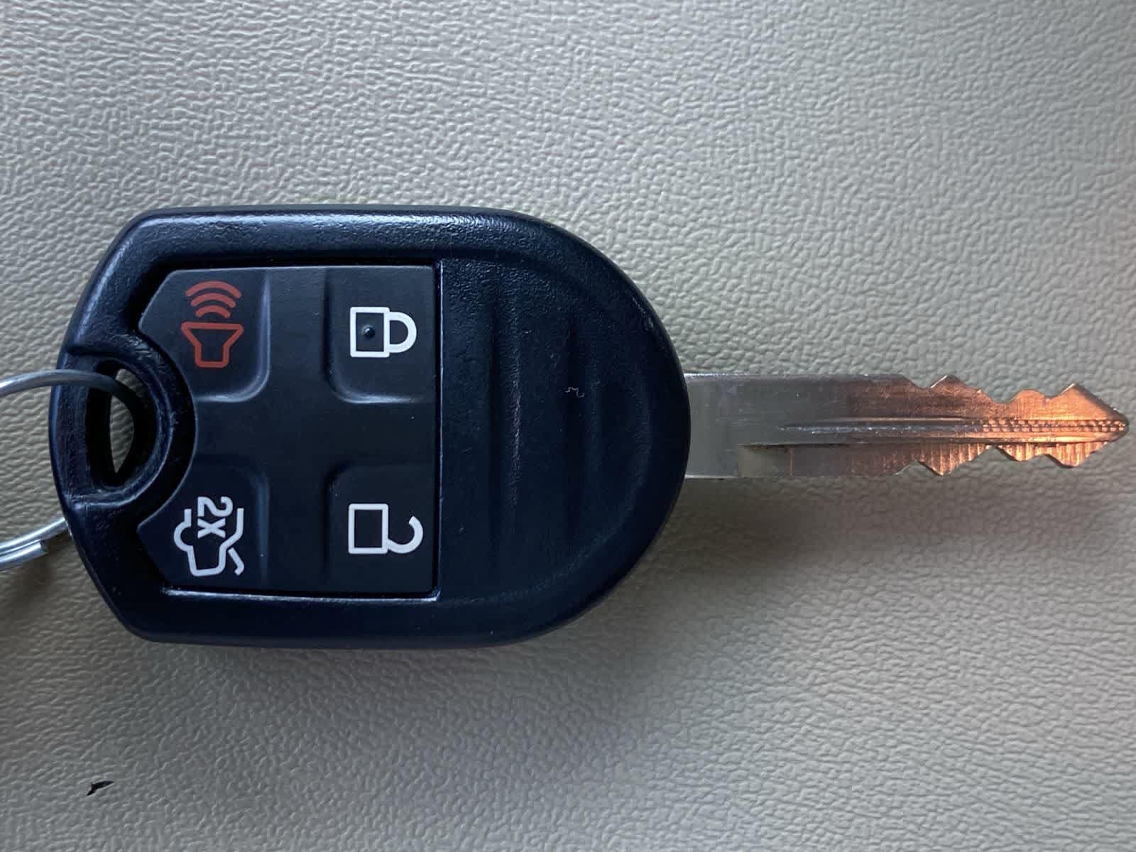 2019 Ford Taurus SE - Photo 34