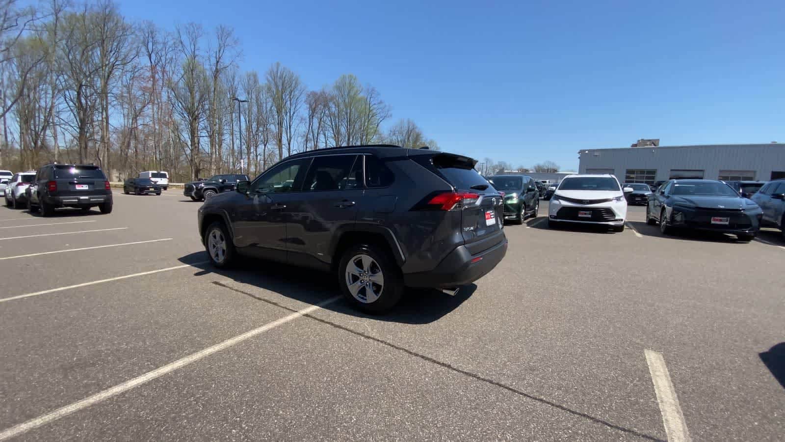 Thumbnail: 2025 Toyota RAV4 - 9