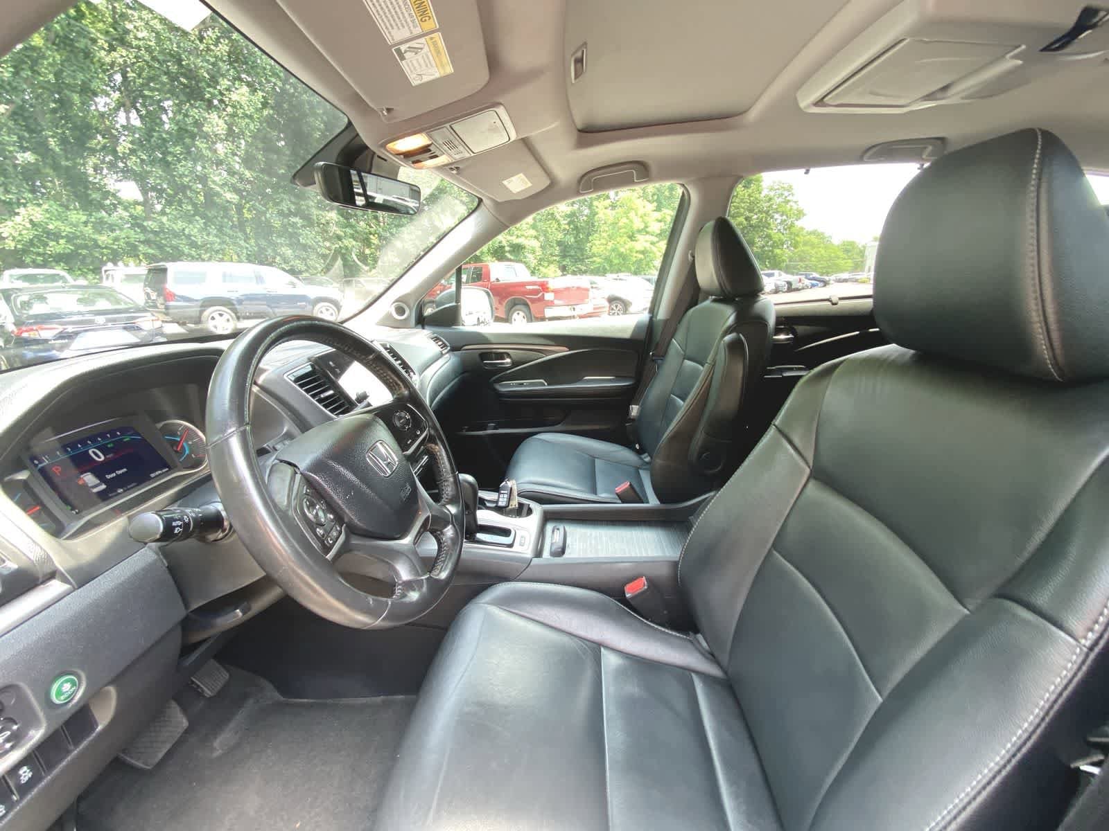 Thumbnail: 2020 Honda Pilot - 17