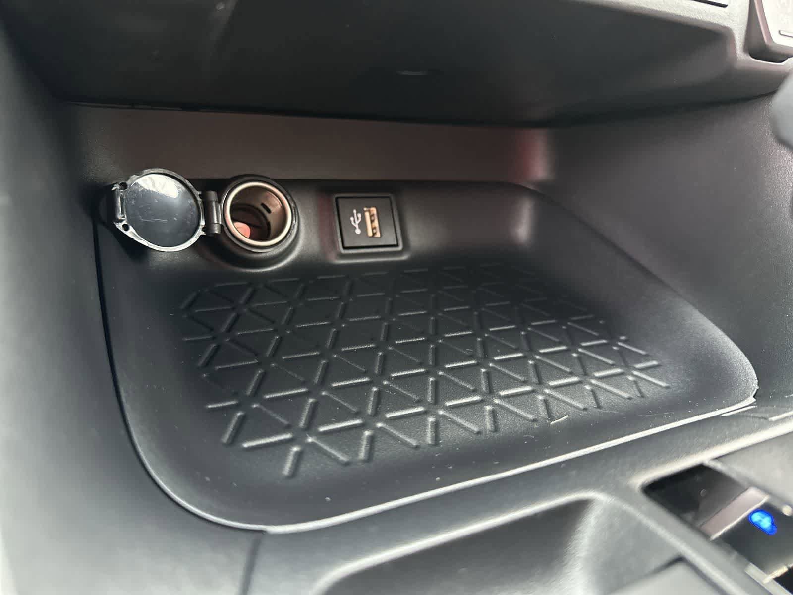 Thumbnail: 2025 Toyota RAV4 - 26