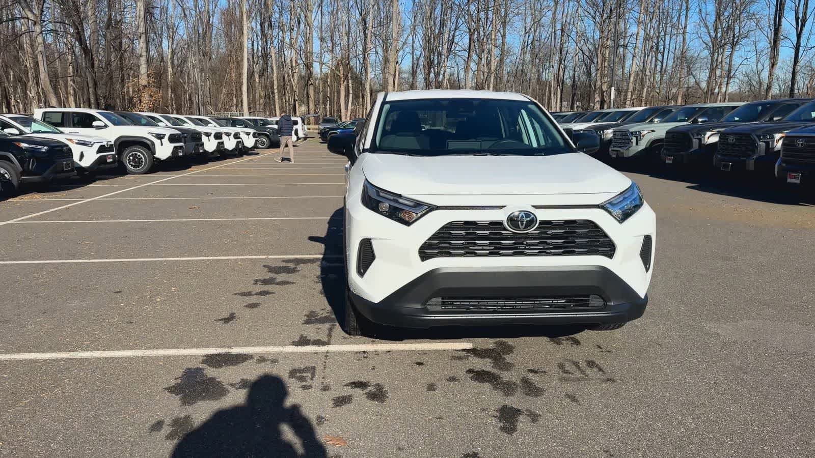 Thumbnail: 2025 Toyota RAV4 - 3