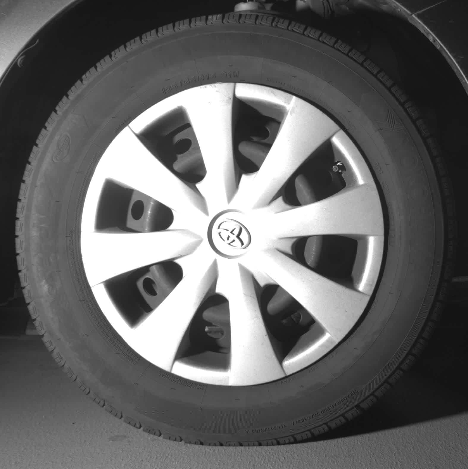 Thumbnail: 2011 Toyota Corolla - 10