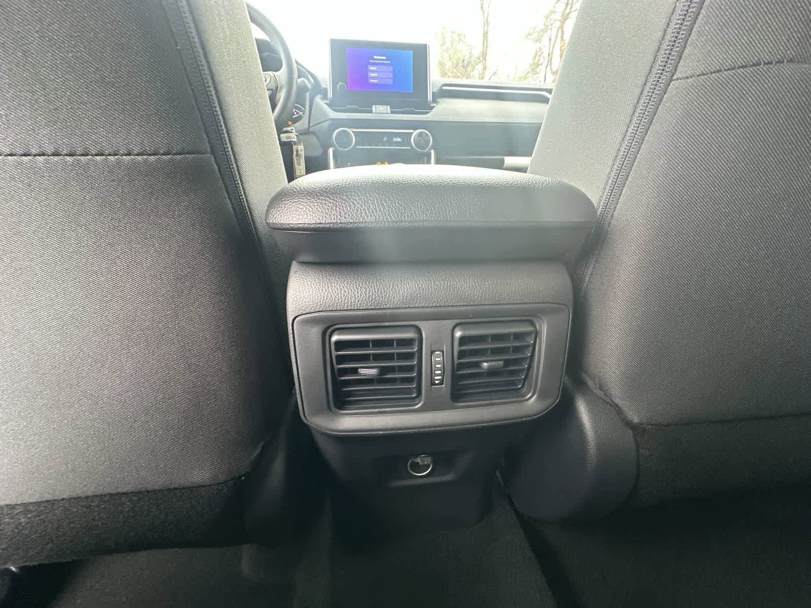 Thumbnail: 2025 Toyota RAV4 - 32