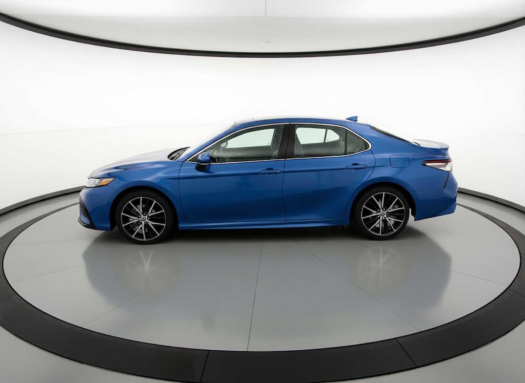 Used 2023 Toyota Camry SE Sedan