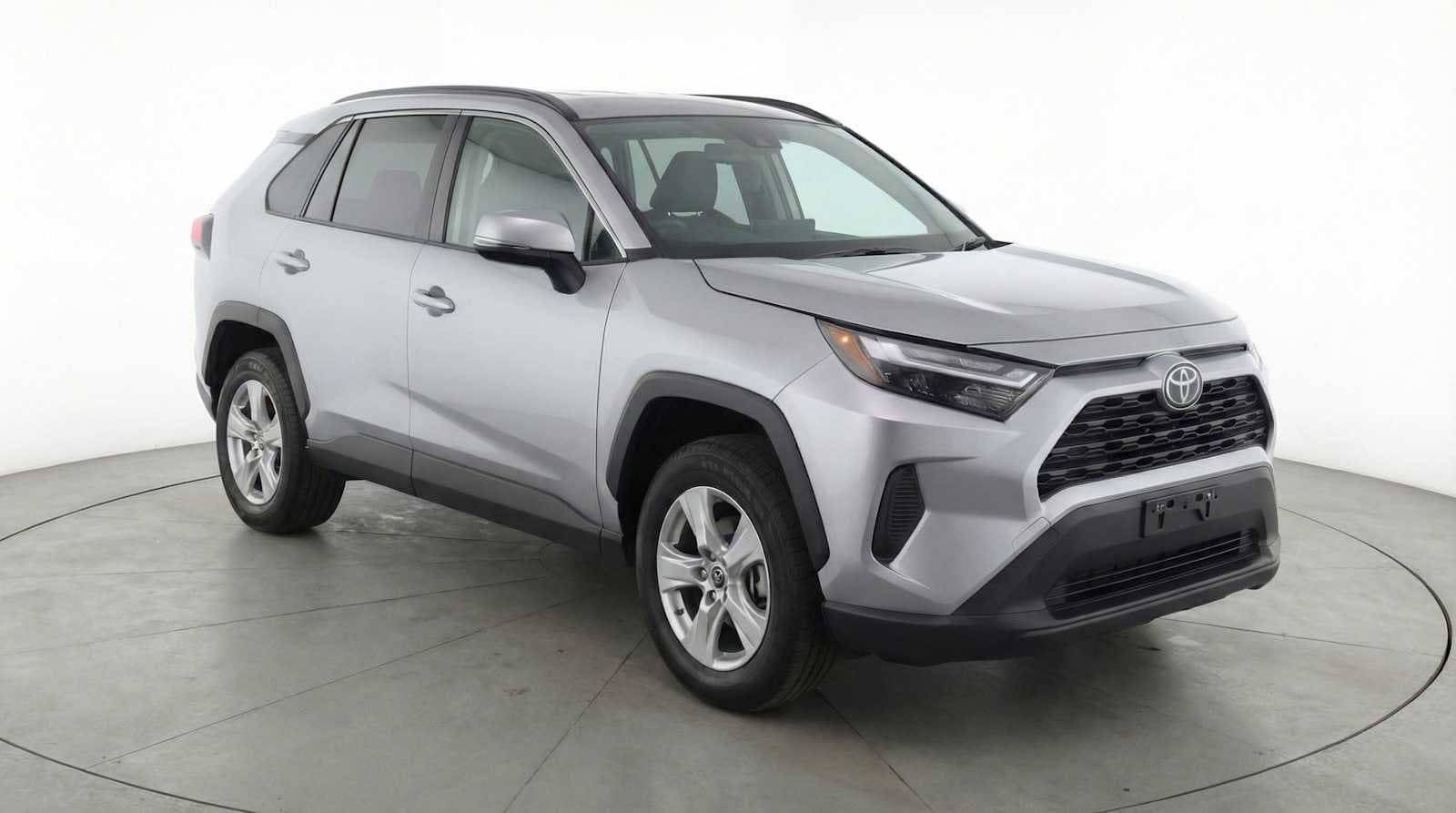Thumbnail: 2025 Toyota RAV4 - 5