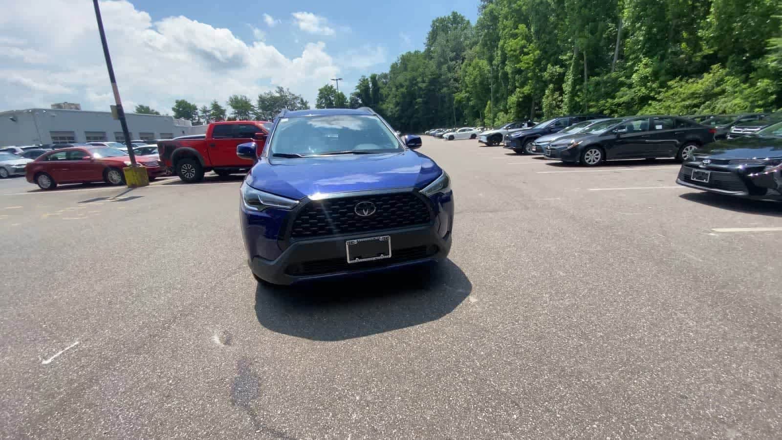 Thumbnail: 2022 Toyota Corolla Cross - 3
