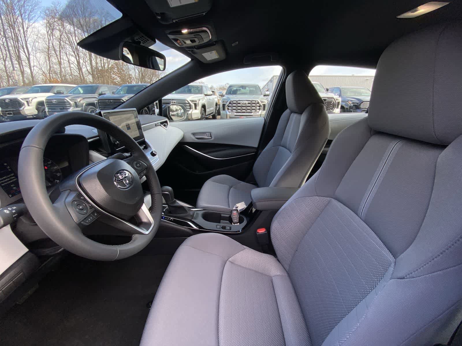 Thumbnail: 2025 Toyota Corolla - 21