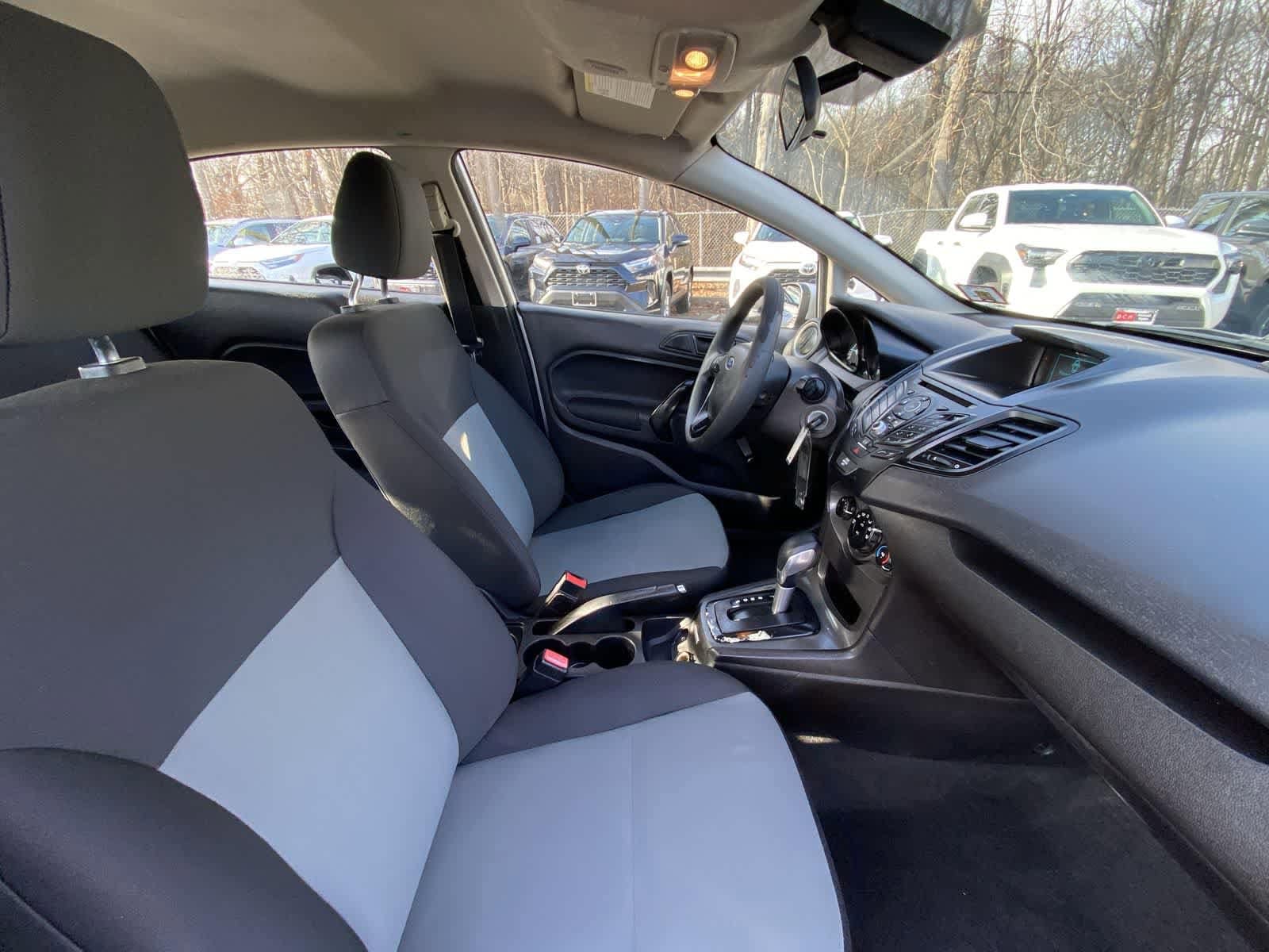 Thumbnail: 2016 Ford Fiesta - 26