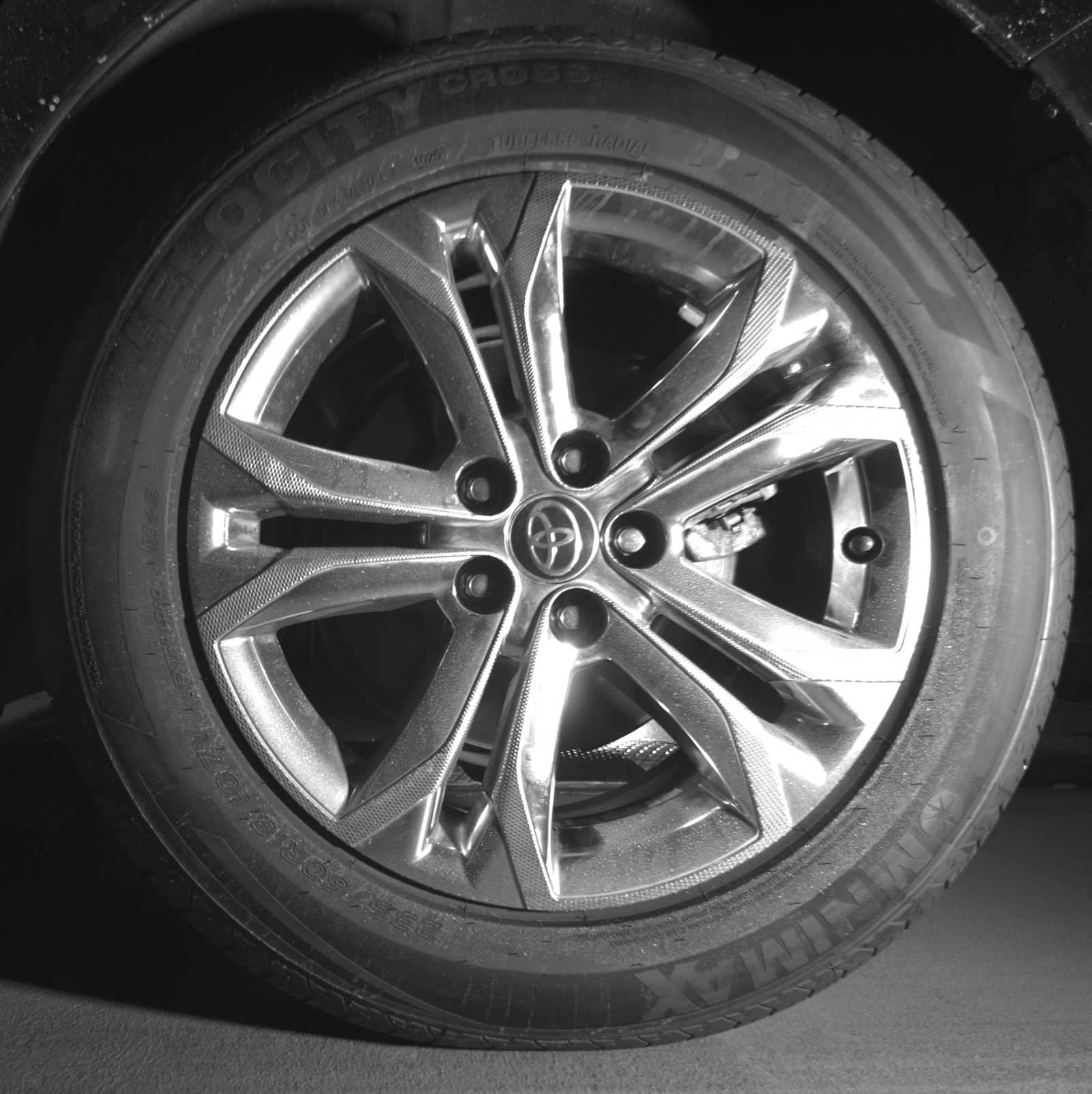 Thumbnail: 2023 Toyota Sienna - 11