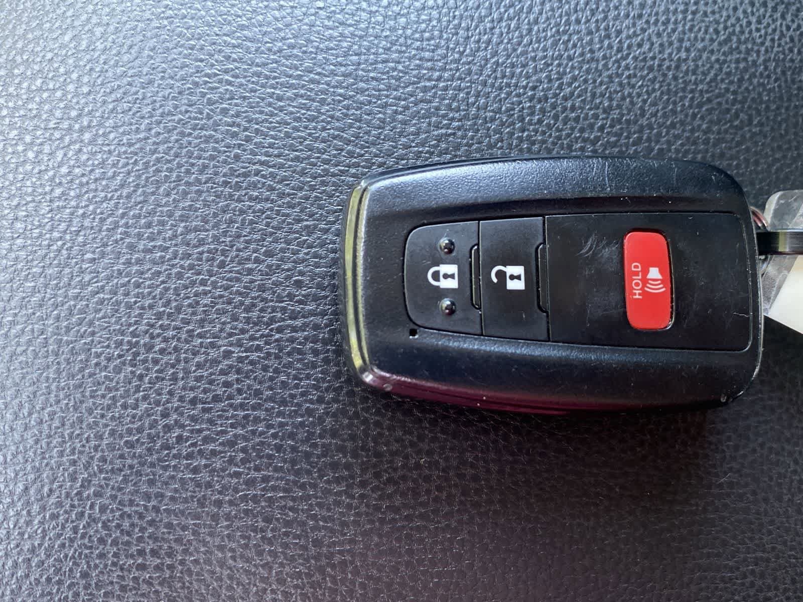 Thumbnail: 2024 Toyota RAV4 - 31
