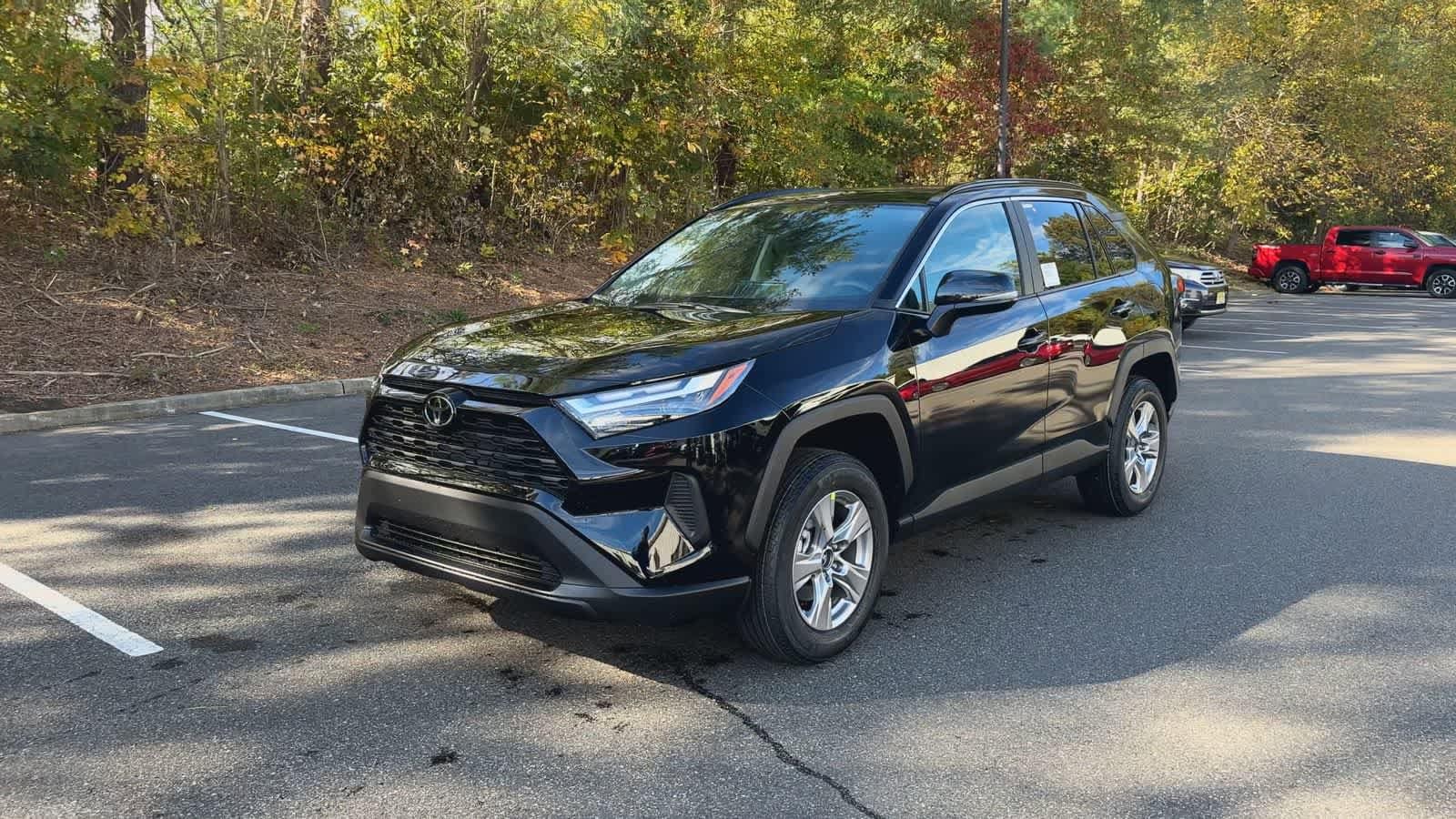 Thumbnail: 2025 Toyota RAV4 - 4