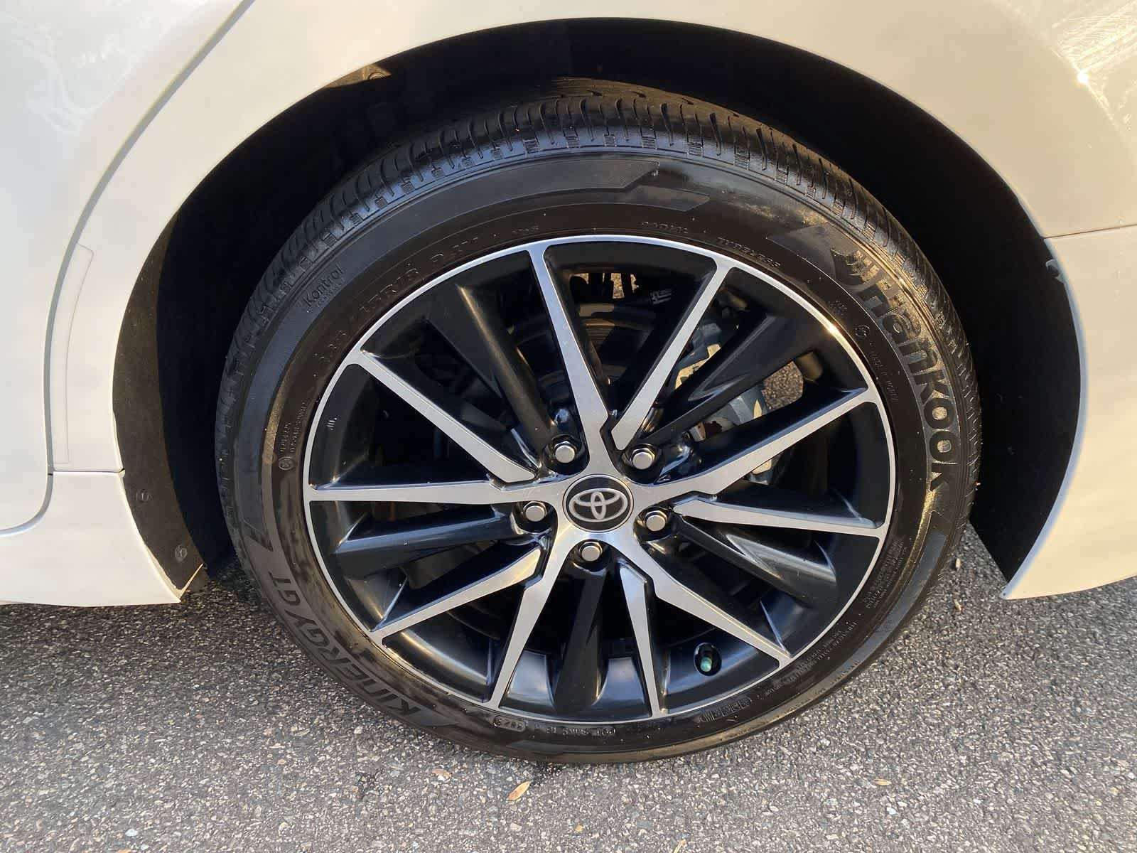 Thumbnail: 2024 Toyota Camry - 12