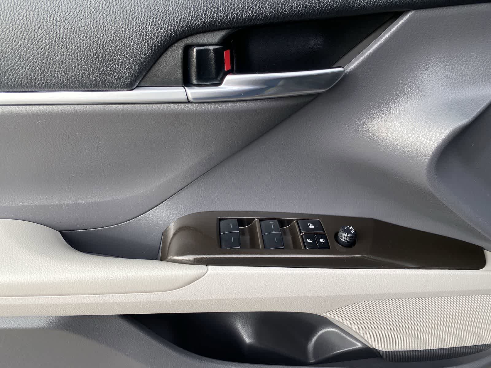 Thumbnail: 2023 Toyota Camry - 22